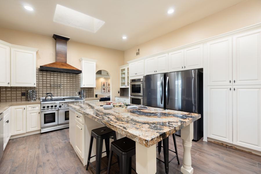 Chef's kitchen